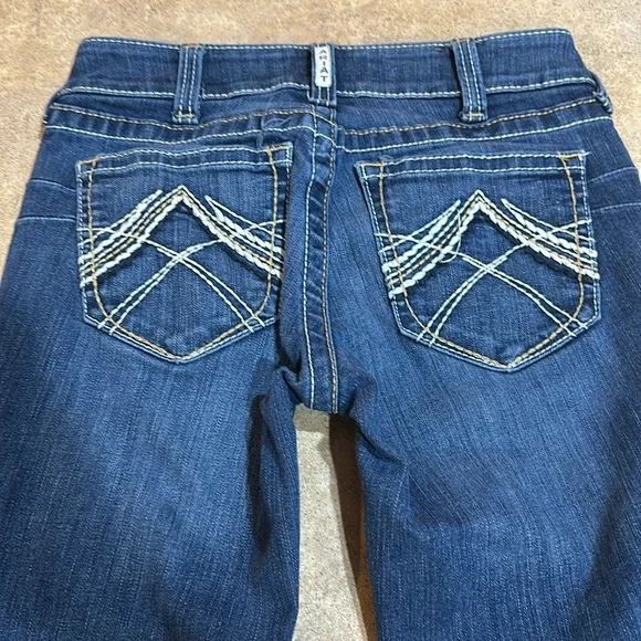 Women’s Ariat  jeans, size 26L inseam measures about 33” - Picture 5 of 7